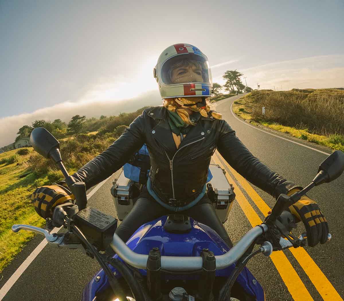 アクションカメラの超広角レンズのイメージ画像